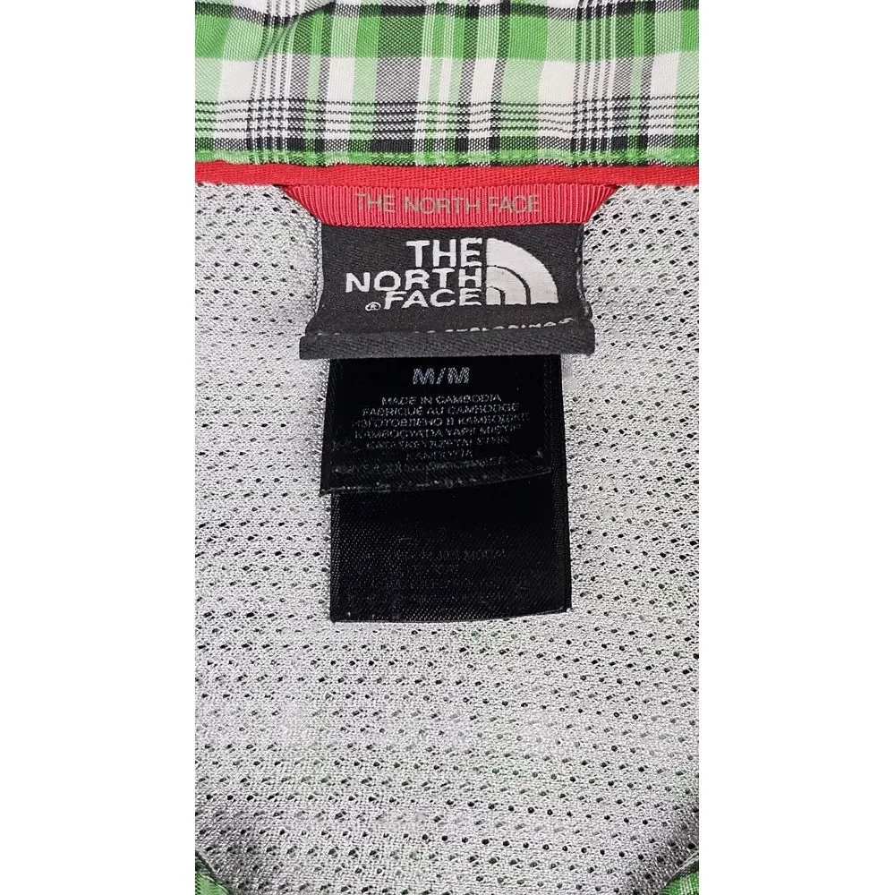 The North Face Button‎ Up Shirt Mens Medium. Green Plaid Polyester Short Sleeve